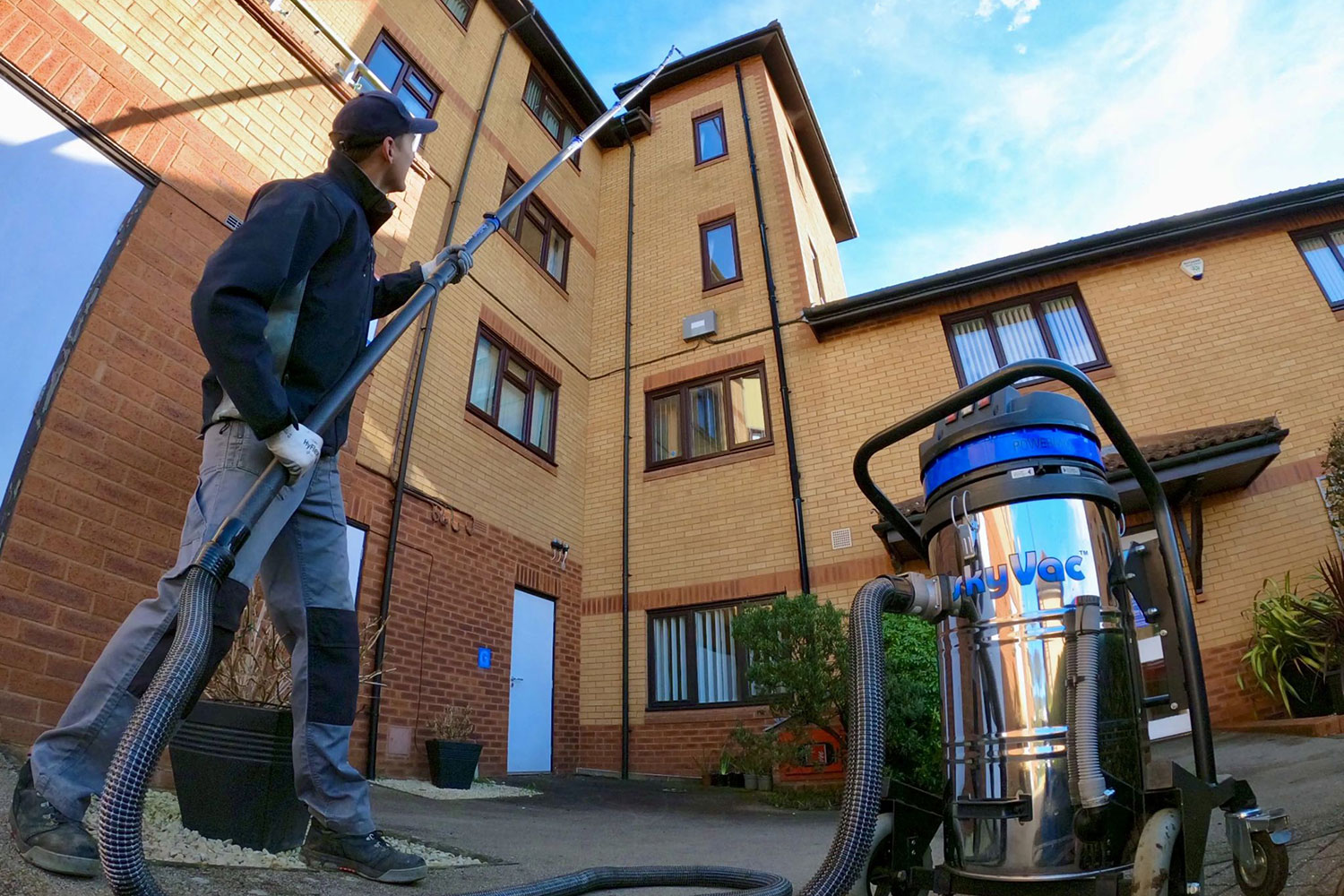 SupremeClean London - Gutter Cleaning