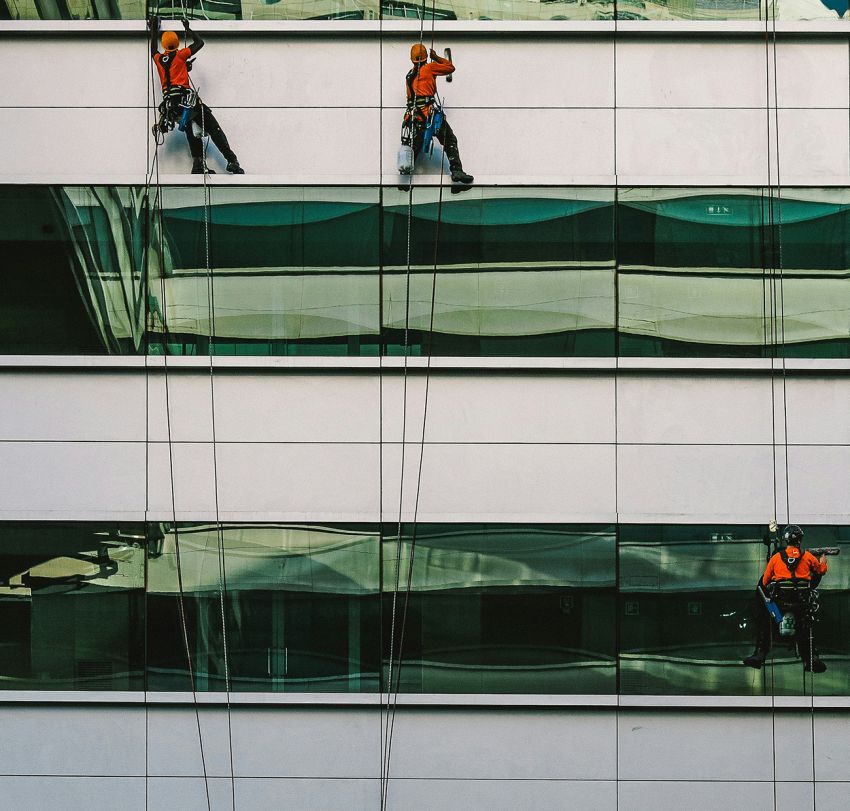 SupremeClean London - Abseiling & Ropework